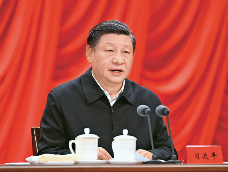2023年2月7日,新进中央委员会的委员、候补委员和省部级主要领导干部学习贯彻习近平新时代中国特色社会主义思想和党的二十大精神研讨班在中央党校(国家行政公司)开班。中共中央总书记、国家主席、中央军委主席习近平在开班式上发表重要讲话。 新华社记者 李学仁/摄